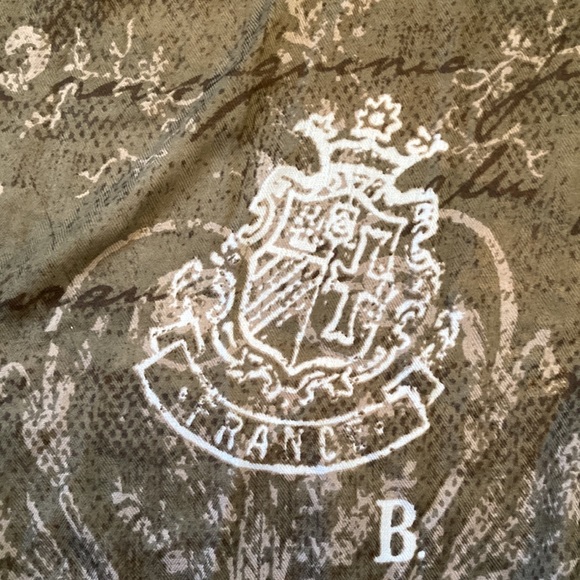 byDesign ‘Artists Series’ Shawl Butterfly Drape One Size Measures 41”x 54” flat. - Picture 9 of 16